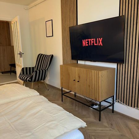 One Room Apartment- Self Check-In 24H Ρέσιτσα Εξωτερικό φωτογραφία